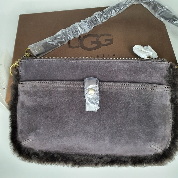 UGG Large Wristlet - Chocolate Brown NWT - Picture 2 of 9